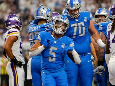 Lions favored to win NFC North, hoping to end 3-decade drought without a division title